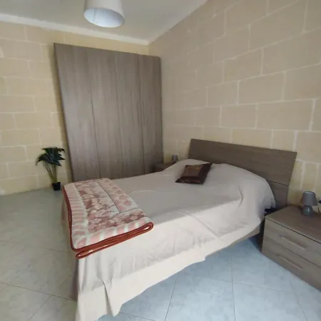 Appartamento Spacious With Views & Acs Using A Coin Meter Xlendi
